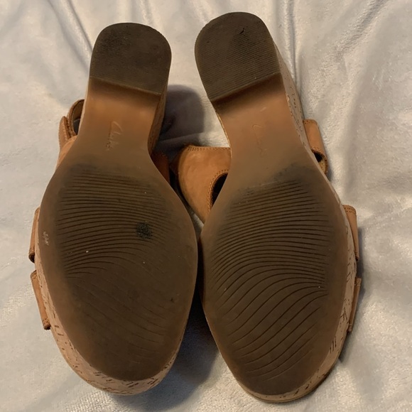 Clarks Tan Wedge Sandals with Cork Heel Giselle beach faux suede braid size 9 - Picture 5 of 6